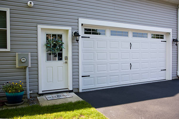 24/7 Emergency Garage Door Roller Replacement experts in Darien, WI